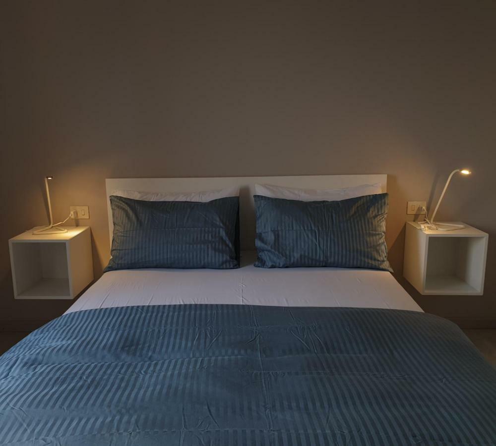 Assenza Lake Front Sweet Apartment Бренцоне сул Гарда Екстериор снимка